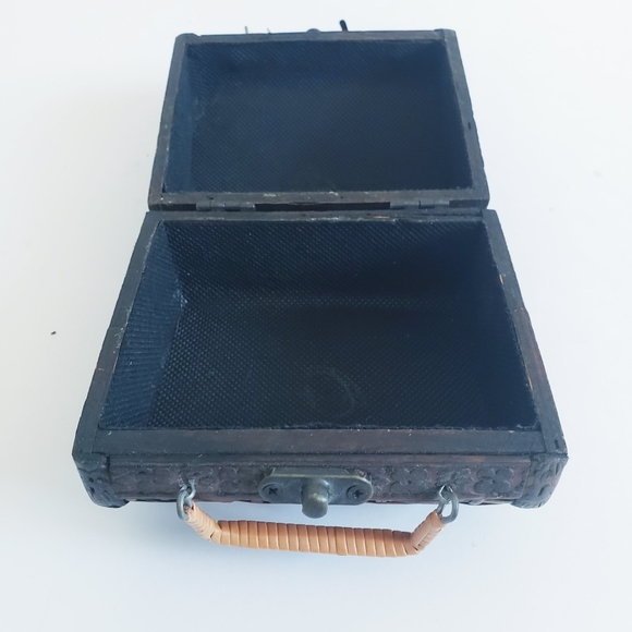 Vintage Asian Woven Vicker Trinket Box# - Picture 9 of 10